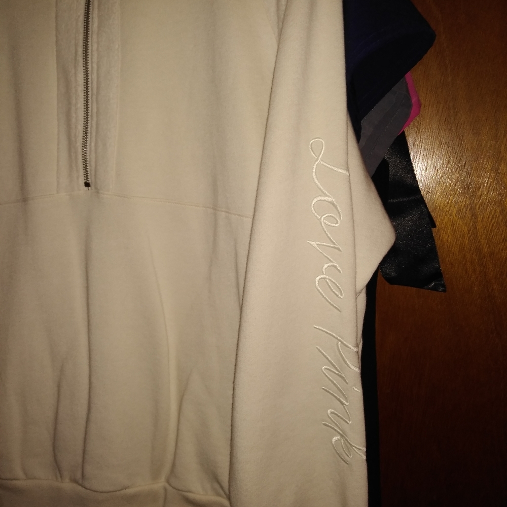 Pink pullover - Picture 3 of 4